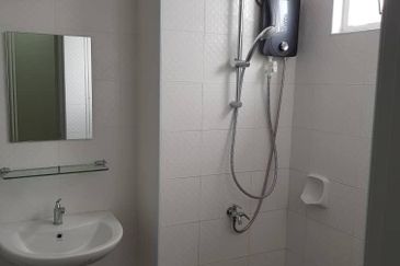 Seasons Luxury Apartments @ Amara Larkin