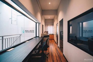 Pusat Perdagangan Danga Utama