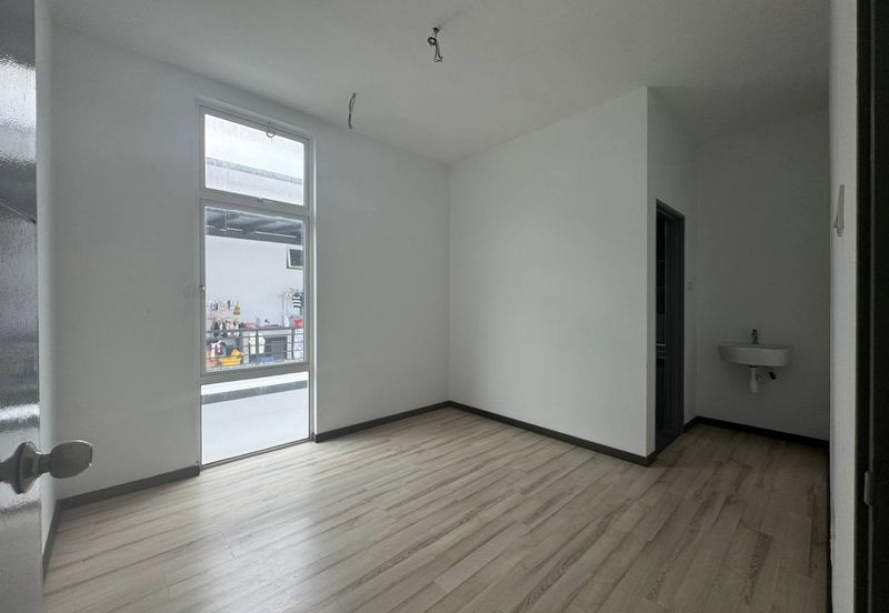 Taman Austin Heights