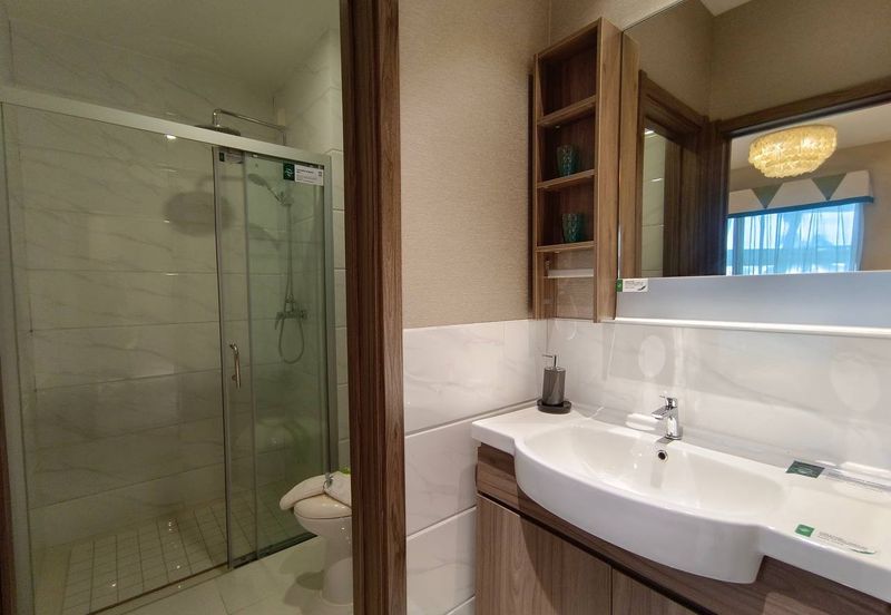 Carnelian Tower Forest City