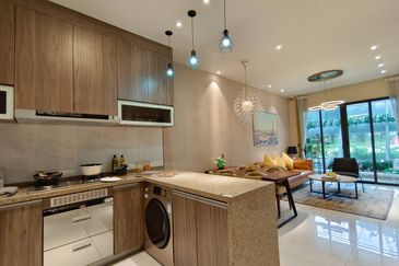 Cerulean Bay @ Forest City