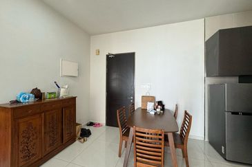 Baypoint @ Country Garden Danga Bay