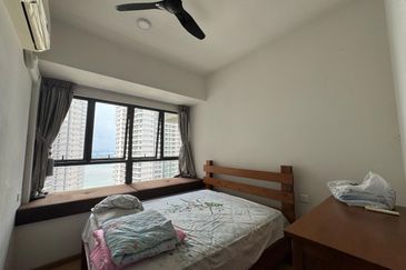 Baypoint @ Country Garden Danga Bay