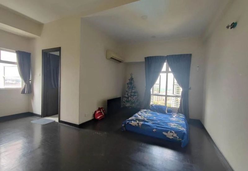 The Straits View, Bandar Baru Permas Jaya