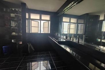 The Straits View, Bandar Baru Permas Jaya