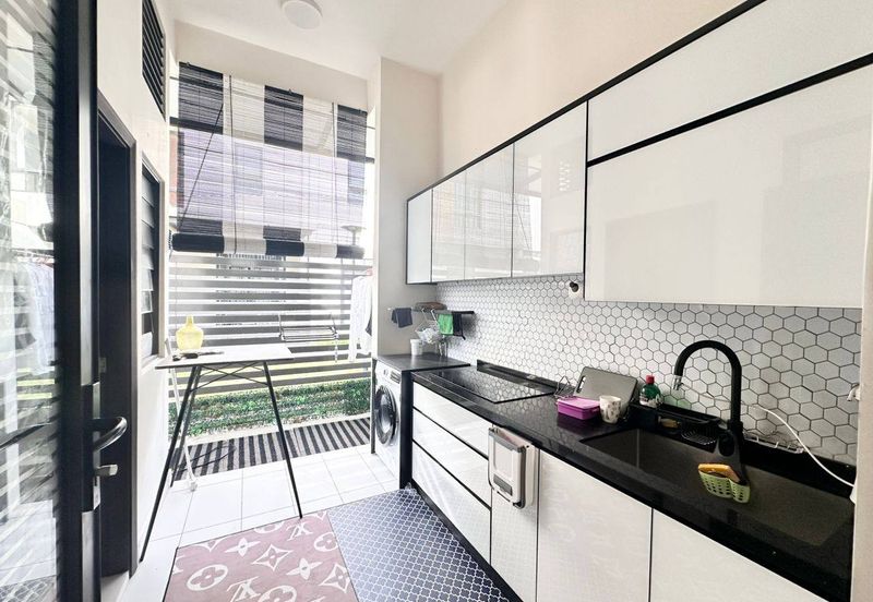 Avira Garden Terraces @ Medini