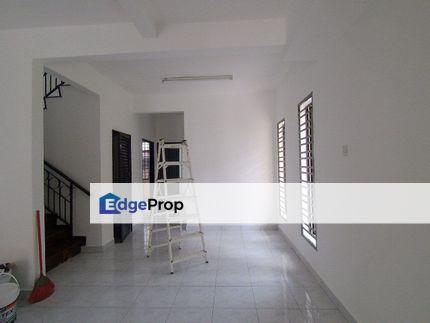 Taman Melawati 2 Storey Semi-D House With Land For Sale, Johor, Skudai