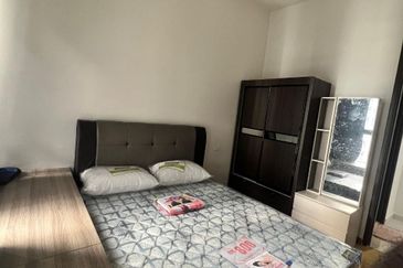 Baypoint @ Country Garden Danga Bay