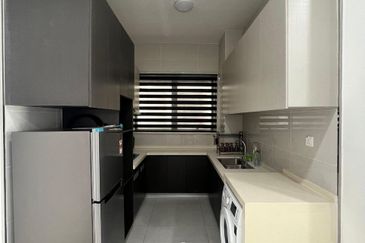 Baypoint @ Country Garden Danga Bay