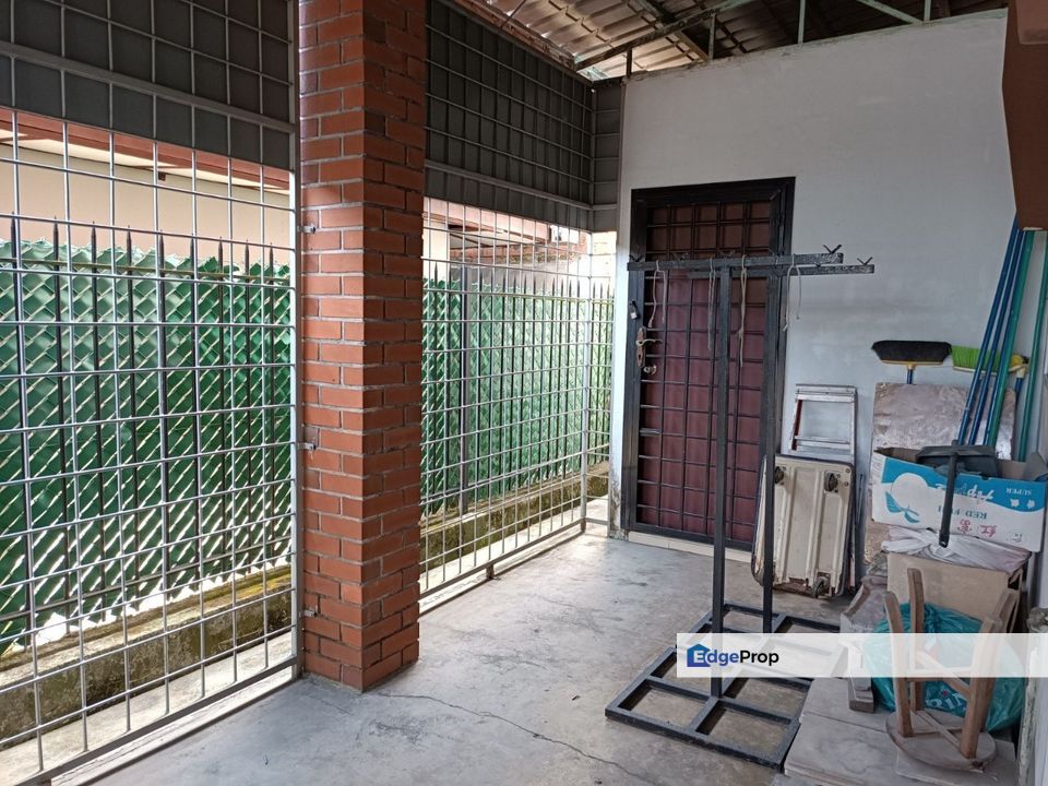 Ulu Tiram Classic Bungalow For Sale, Johor, Ulu Tiram