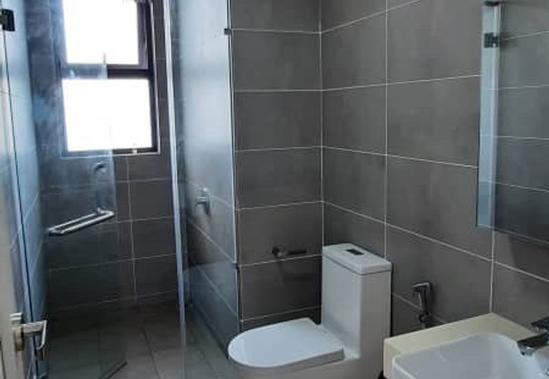 The M @ Medini Macrolink