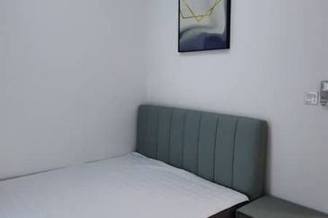 The M @ Medini Macrolink