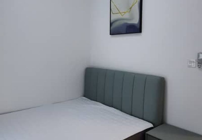 The M @ Medini Macrolink