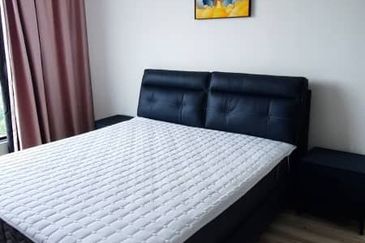 The M @ Medini Macrolink