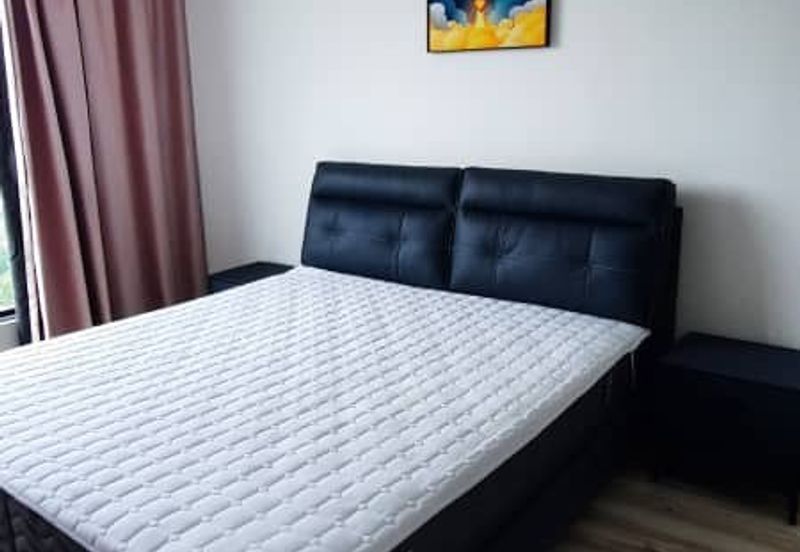 The M @ Medini Macrolink