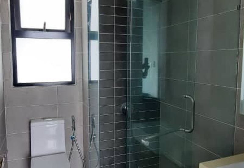 The M @ Medini Macrolink