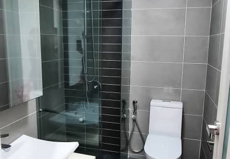 The M @ Medini Macrolink