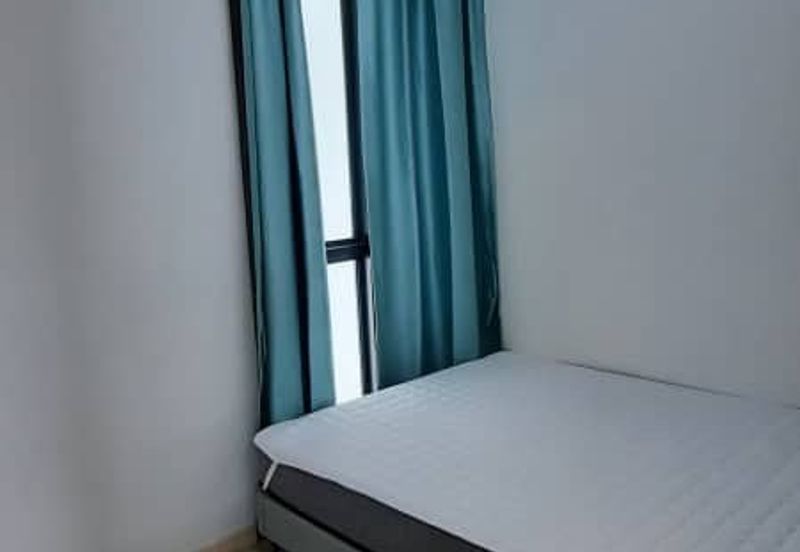 The M @ Medini Macrolink