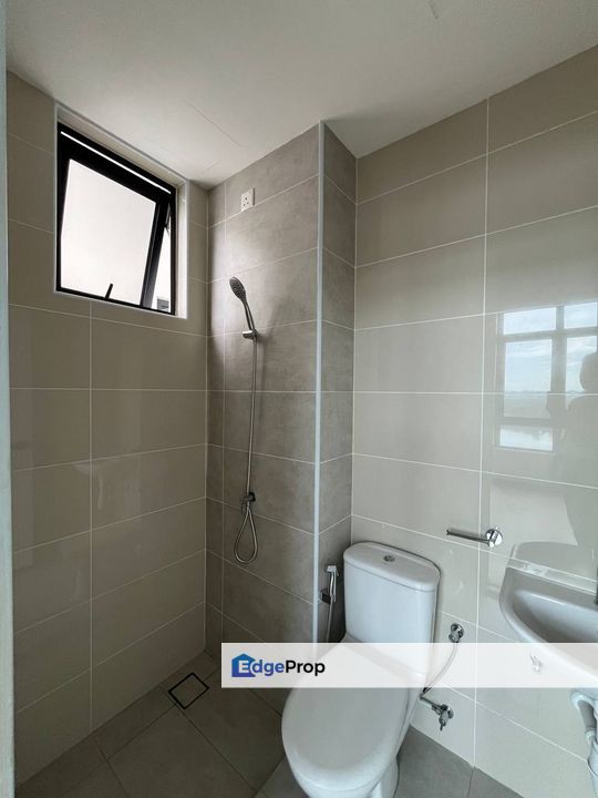 Botanika @ Bayu Puteri River View Unit For Sale, Johor, Johor Bahru