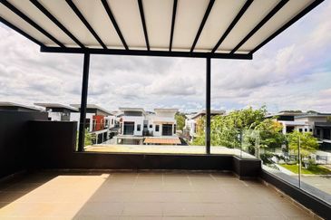 The Canal Garden South, Horizon Hills