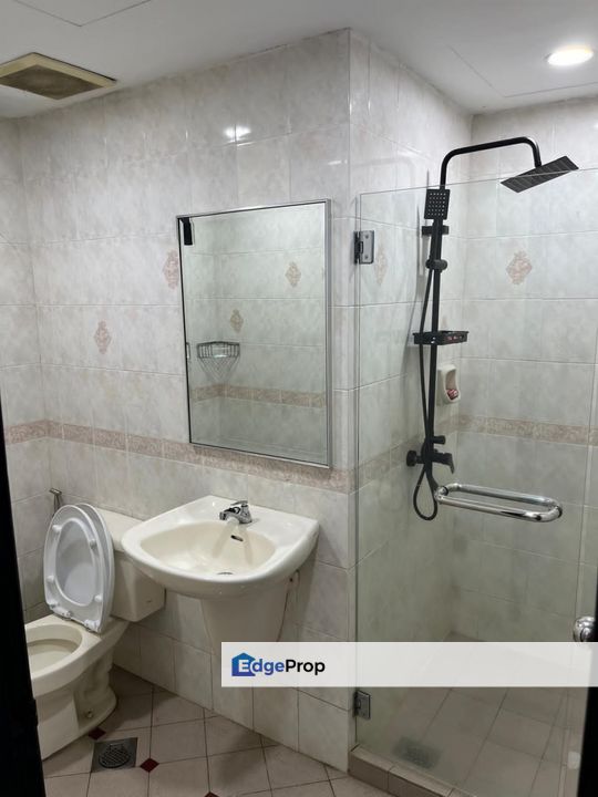 Petrie Condominium 5bed 3bed For Sale, Johor, Johor Bahru