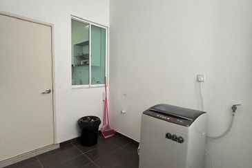 The Pinnacles (Pinnacle Tower)