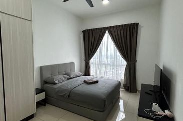 The Pinnacles (Pinnacle Tower)