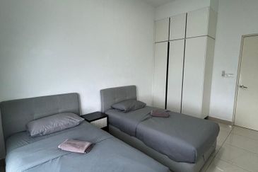 The Pinnacles (Pinnacle Tower)