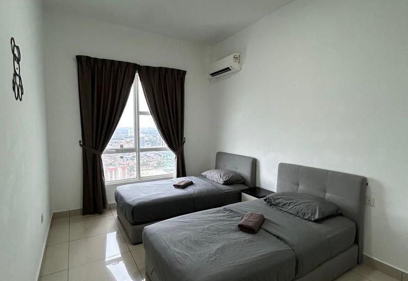 The Pinnacles (Pinnacle Tower)