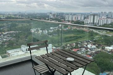 The Pinnacles (Pinnacle Tower)