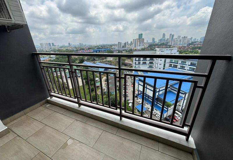 SKS Habitat Apartment, Larkin