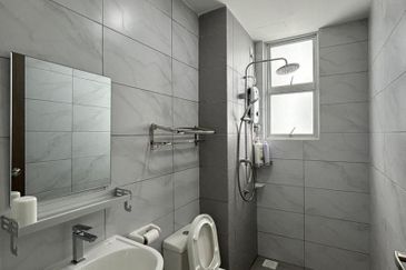 SKS Habitat Apartment, Larkin