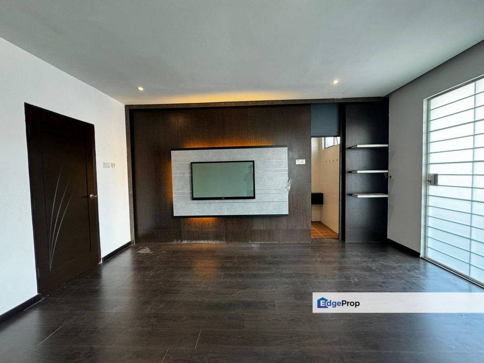 Taman Sri Pulai Perdana 2 Storey Endlot With Land For Sale, Johor, Skudai