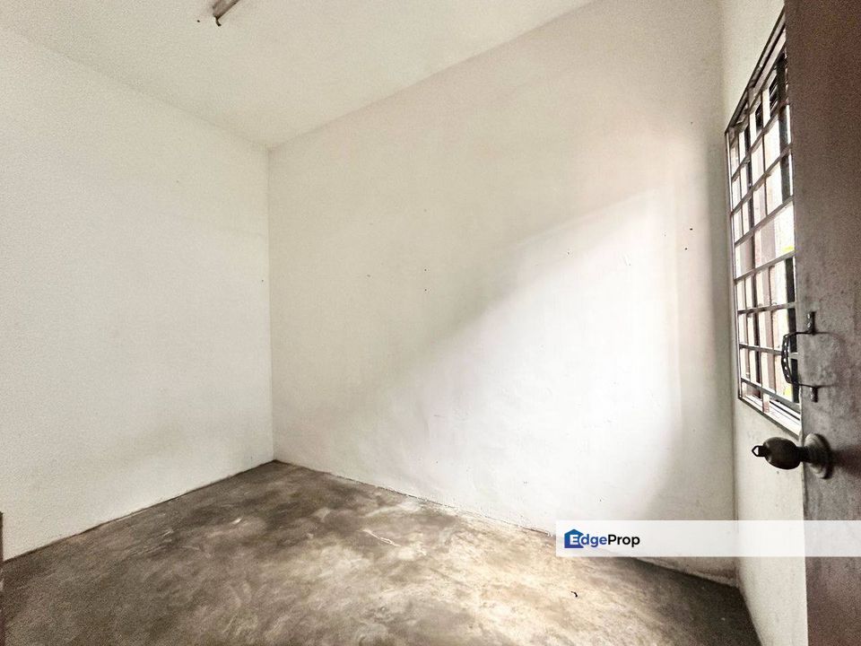 Taman Skudai Baru 2 Storey Terrace Endlot For Sale, Johor, Skudai