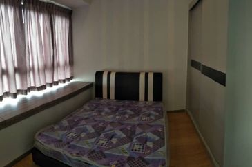 Baypoint @ Country Garden Danga Bay