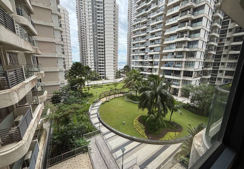 Baypoint @ Country Garden Danga Bay