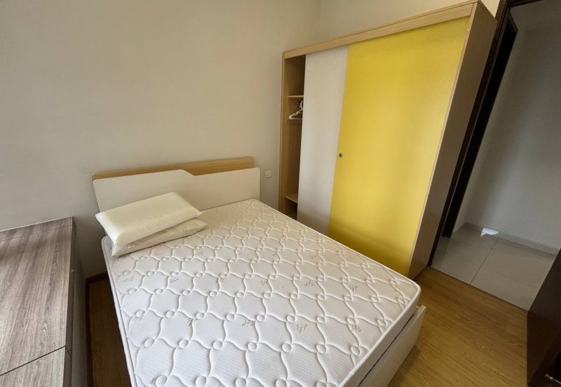 Baypoint @ Country Garden Danga Bay