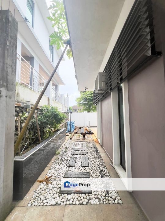 Taman Bukit Dahlia 2 Storey Bungalow For Sale, Johor, Pasir Gudang