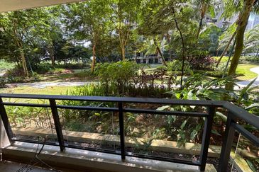 Regalia Park @ Forest City