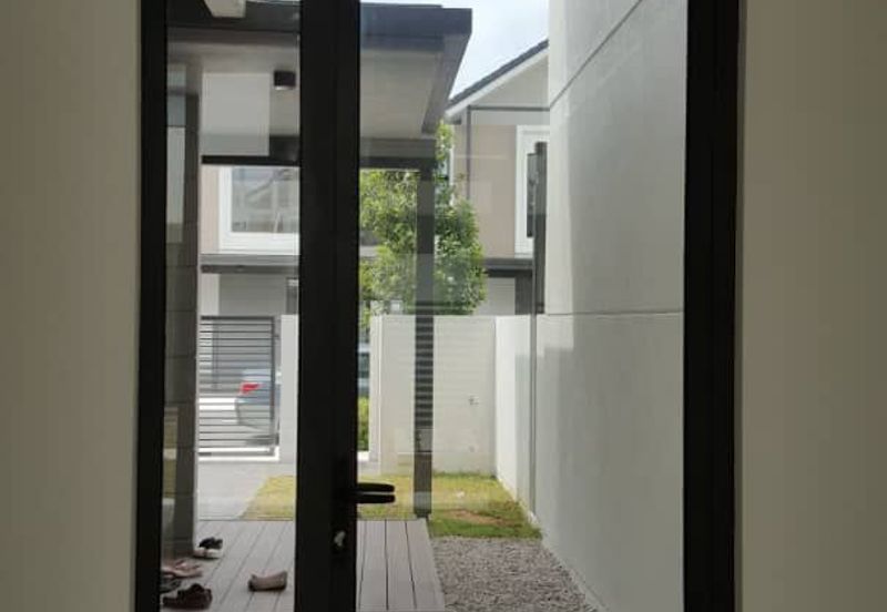 Avira Garden Terraces @ Medini