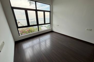 Cerulean Bay @ Forest City