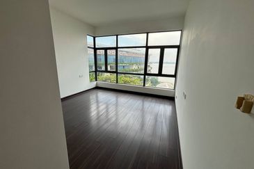 Cerulean Bay @ Forest City