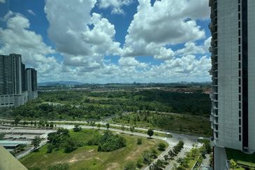 The Elysia Park Residence