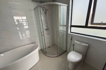 Cerulean Bay @ Forest City