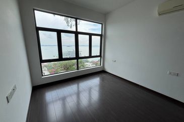 Cerulean Bay @ Forest City