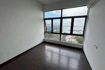 Cerulean Bay @ Forest City