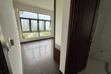 Cerulean Bay @ Forest City