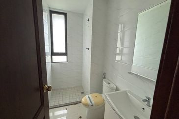 Cerulean Bay @ Forest City