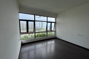 Cerulean Bay @ Forest City