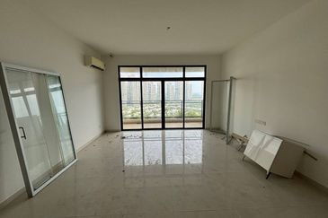 Cerulean Bay @ Forest City